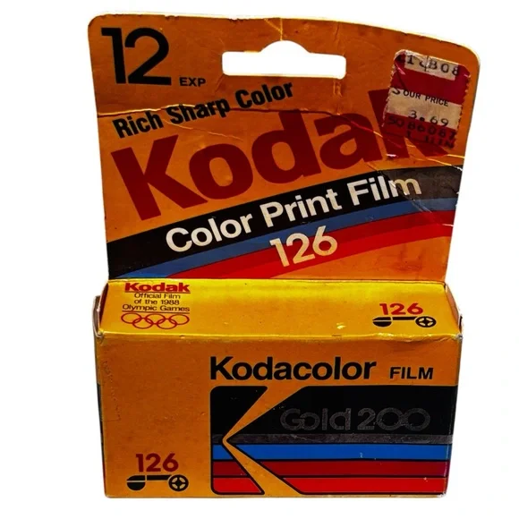 KODACOLOR PRINT FILM - Kodak Gold 126 Film 12Exp - 1 sealed boxes Dated 01/1990 - Picture 1 of 3